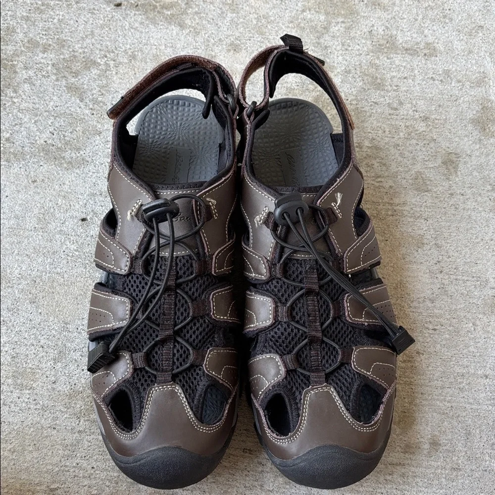Eddie Bauer Leather Enclosed Toe Bungee Closure Meridian Sandals.
